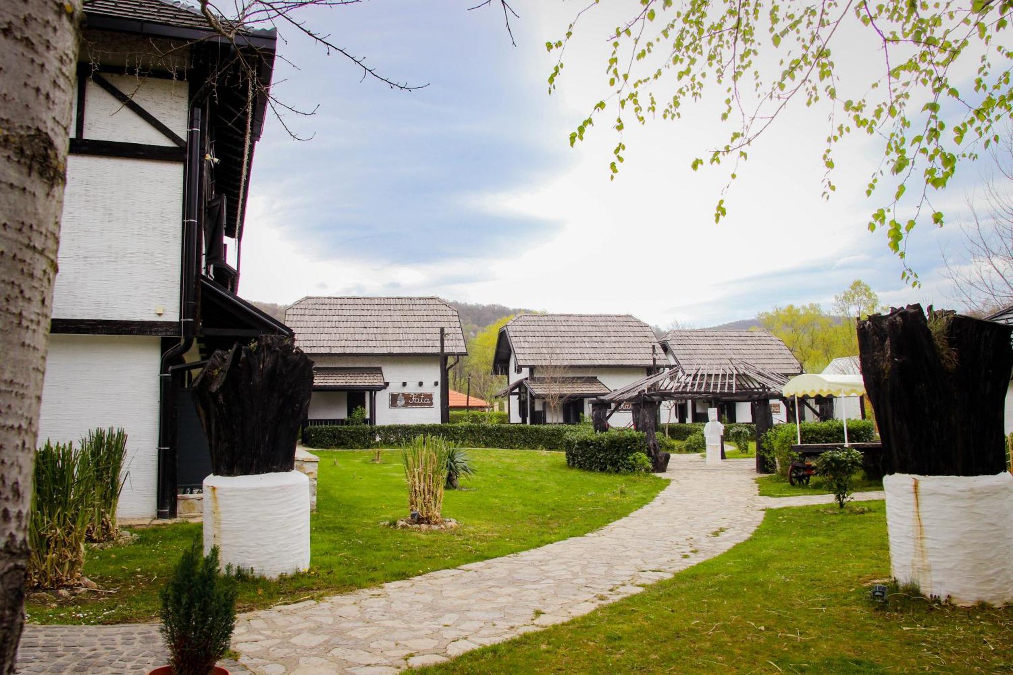 Turisticko Naselje Natura Art-Hotel Opal Art Lohovo Exterior photo